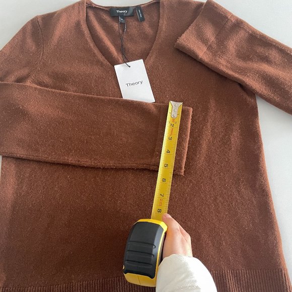 Theory 100% Cashmere Sweater, Color Cocoa, Size S - Picture 9 of 10